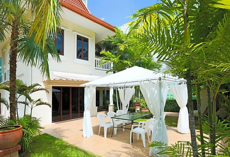 Sweet Villas Pattaya Exterior foto